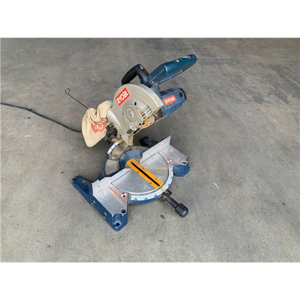 Ryobi Mitre Saw 10in - Model: TS1342 - Works but no blade or pin that holds it in place