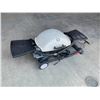 Image 1 : Weber Q 2200 Portable Propane Gas BBQ Grill