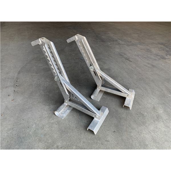 Pair of 2 Ladder Jacks