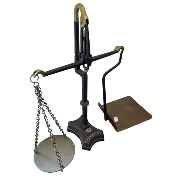 Vintage Canadian Postal Service Scale