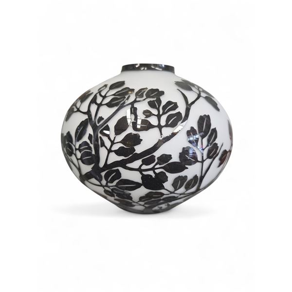 Vintage Deco Style Silhouette Floral Vase