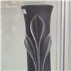 Image 4 : 1984 W.M. Glasher Purple Glass Deco Floral Vase