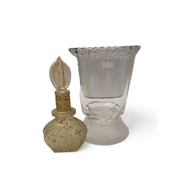 2x Vintage Glass Collectibles: Frosted Bottom Lion Motif Cup 