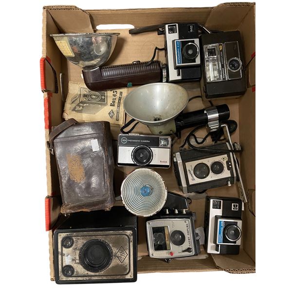 Assorted Vintage Cameras & Flashes