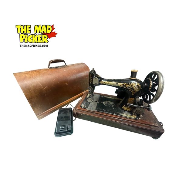 Vintage Singer Sewing Machine