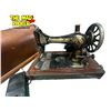 Image 2 : Vintage Singer Sewing Machine