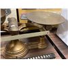 Image 2 : Vintage Henry Troemner Brass Scale