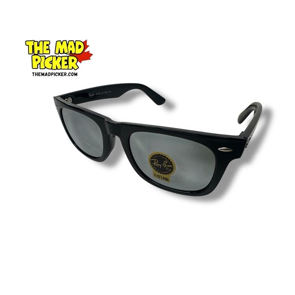 New Authentic Ray-Ban Wayfarer G-15 Lens Black Frame Sunglasses