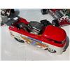 Image 4 : 4x Collectible Cars: Muscle Machines, Hot Wheels, & More