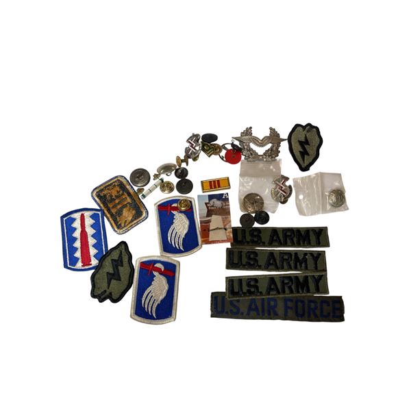 Assorted Vintage USA Military Patches, Buttons, Pins, & Badges