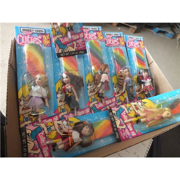 8 Small Dolls w/ Lollypops