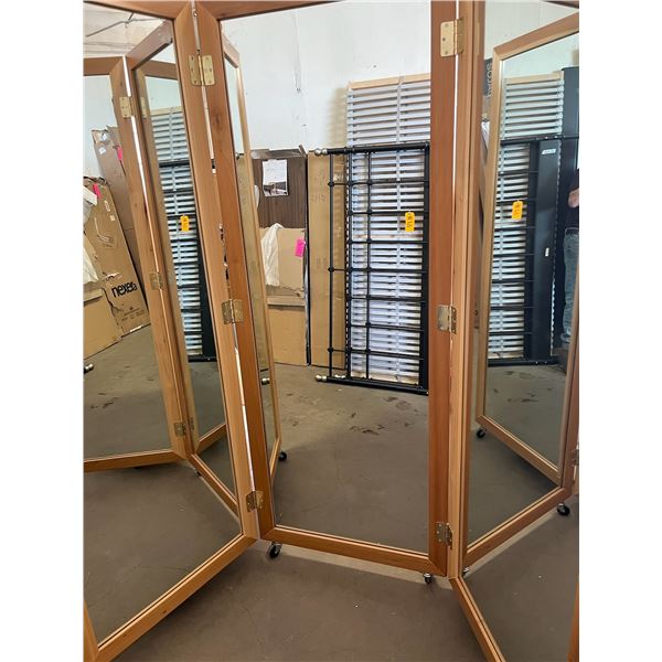 Triple Folding Mirror On Wheels