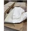Image 2 : Pallet - White Pillow Shells - 21x28" - Approx. 3,600pcs