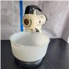 Image 1 : Vintage Sunbeam Mixmaster with Bowl - Works