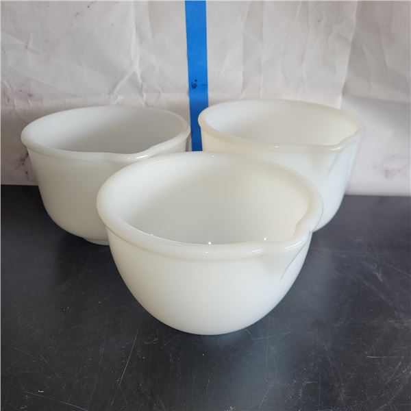 Lot of 3 Mixmaster Small Mixing Bowls