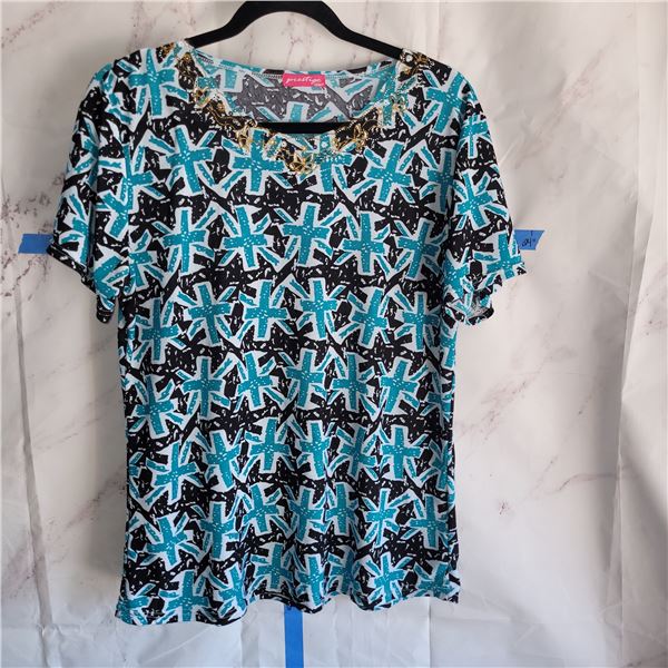 Ladies Fashion Top - Prestige Edge Size Unknown, likely an XL - 2XL