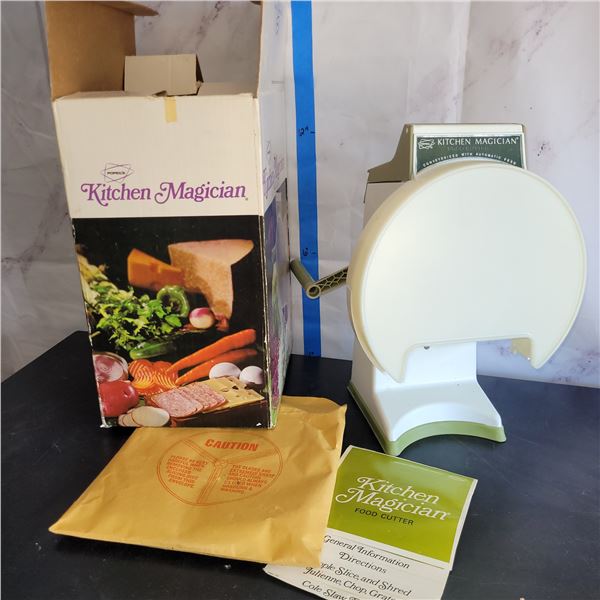 Vintage Kitchen Magician, comes with 3 different blades and box