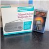 Image 1 : Lot of 2 Vintage Items Radio Shack 7 channel Weatheraudio Alert + Solar Radio