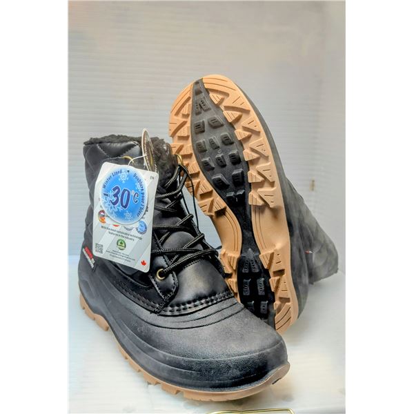 Pair of women's new waterproof sole winter boots - size 7