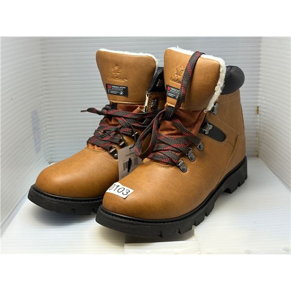 Pair of new Canadiana 3M Thinsulate water resistant men's winter boots - size 11