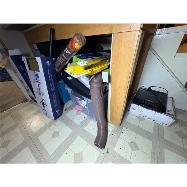 Large group of misc. - Shower pole caddies, totes, burlap, hose baskets etc.