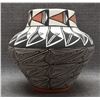 Image 1 : ACOMA CERAMIC VASE