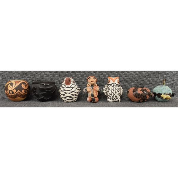SEVEN NATIVE AMERICAN MINIATURE POTTERY ITEMS