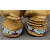 Image 10 : SIOUX BEADED CHILD MOCCASINS