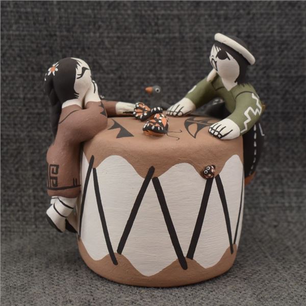 ACOMA POTTERY SCENE (MARILYN RAY)