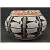 Image 4 : ACOMA POTTERY BOWL ("R")