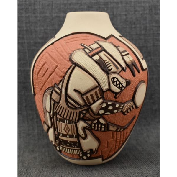 HOPI POTTERY VASE (MARTY AND ELVIRA NAHA)