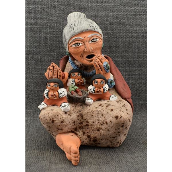 CERAMIC STORY TELLER (EVEZ)