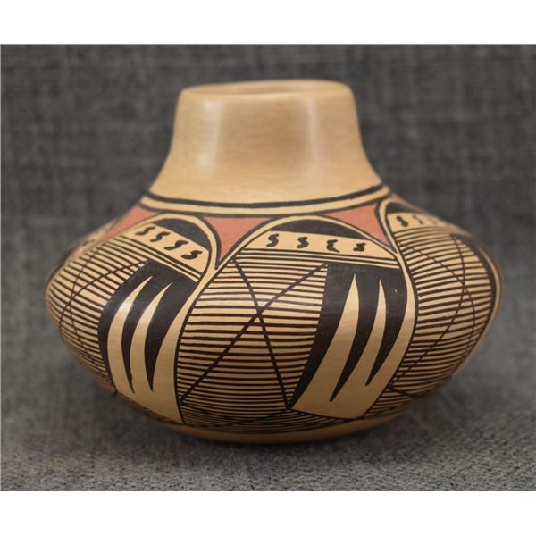 HOPI POTTERY VASE (FANNIE L POLACCA NAMPEYO)