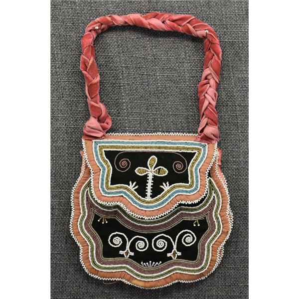 IROQUOIS BEADED BAG
