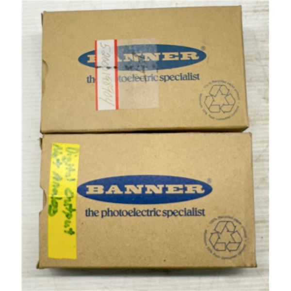 Lot of (2) Banner Sensors #S18UBARQ & #S18SP6FF100Q