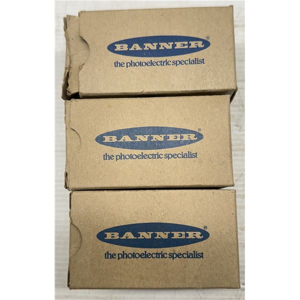 Lot of (3) Banner Sensors