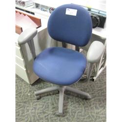 Steelcase Criterion Task Chair W/telescopic Arms