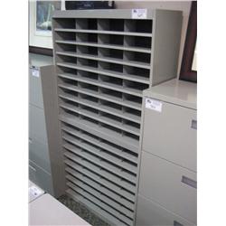 Grey 6ft Mail Organizer