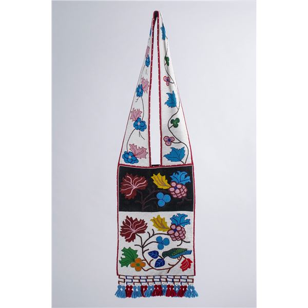 Stunning Large Great Lakes Bandolier Beaded Bag in Floral design