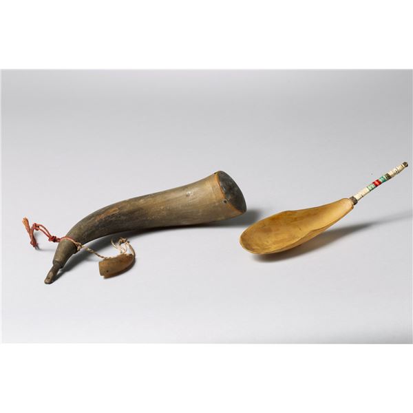Lot of 2 Plains Indian Objects  Sioux  Horn Spoon and Powder Horn
