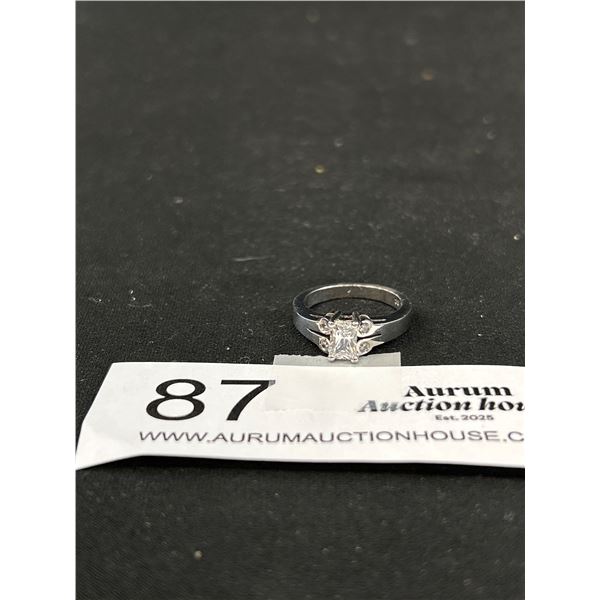 Pretty Size 5 Sterling Silver Ring w/ Stones