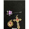 Image 4 : Lot of Vintage Ladies Jewelry, Stick Pin, Crucifix and Cameo on Chain