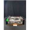 Image 1 : 1/18th Scale Mercedes Benz SL Class Diecast Car in Original Box