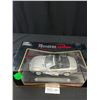 Image 2 : 1/18th Scale Mercedes Benz SL Class Diecast Car in Original Box