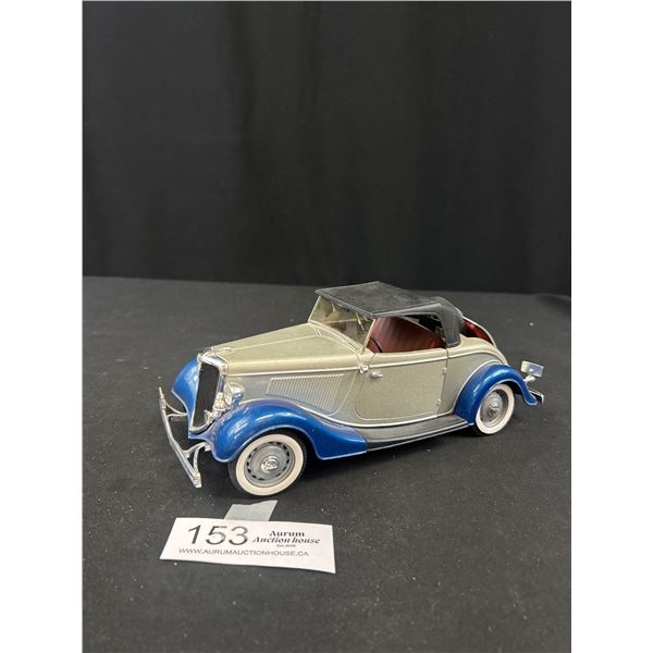 1/18th Scale Diecast Ford V8 in Very Good Condition