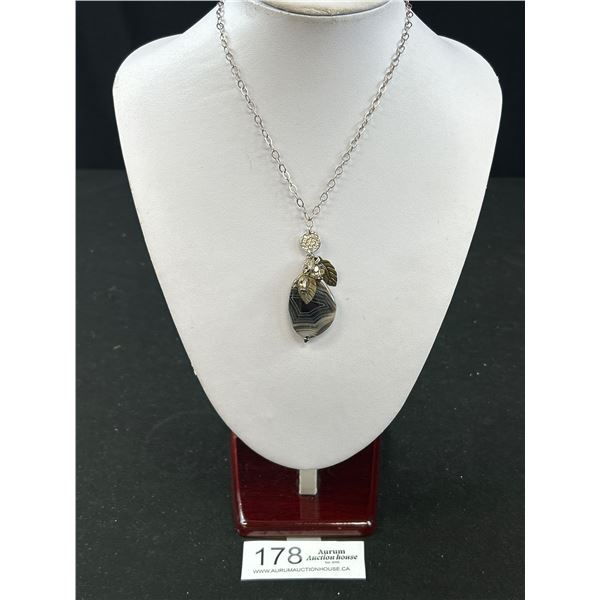 Vintage Silver w/ Lace Agate Stone Necklace