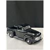 Image 6 : 2 1/24th Scale Diecast Cars, 1934 Ford Coop & 1948 Ford Pickup