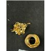 Image 4 : 4 Heavy Yellow Gold Plated Vintage Brooches