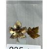 Image 5 : 5 Vintage Maple Leaf Brooches