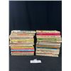Image 1 : Lot of 40 Vintage Comical Paper Backs